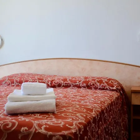 What Else Hotel